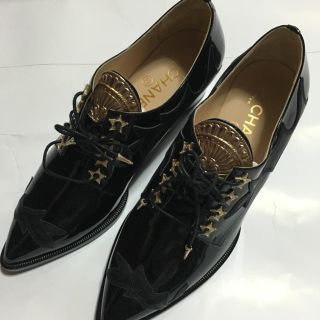 シャネル(CHANEL)のシャネル パテントシューズ(ローファー/革靴)