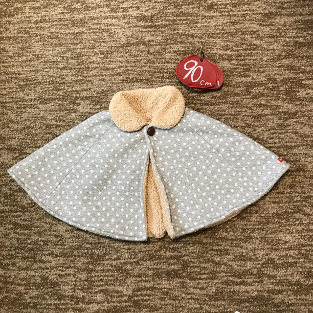 mou jon jon(ムージョンジョン)の美品！ムージョンジョン 90cm ポンチョ キッズ/ベビー/マタニティのキッズ服女の子用(90cm~)(ジャケット/上着)の商品写真