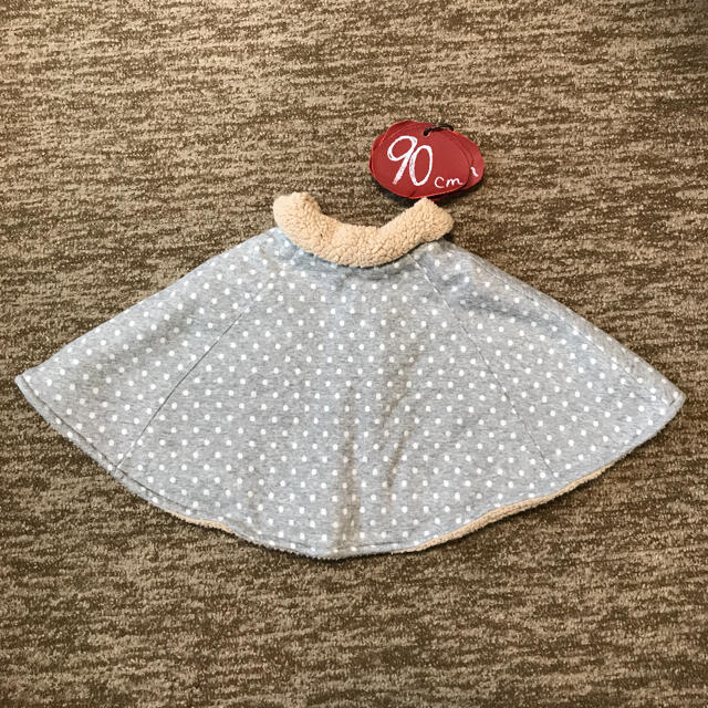 mou jon jon(ムージョンジョン)の美品！ムージョンジョン 90cm ポンチョ キッズ/ベビー/マタニティのキッズ服女の子用(90cm~)(ジャケット/上着)の商品写真