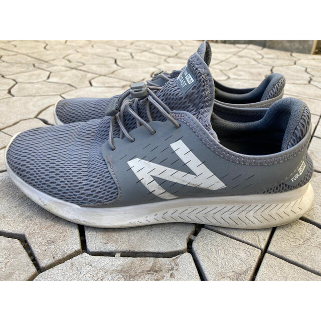 New Balance(ニューバランス)の美品♡ ニューバランスFuel Core Coast グレー 26cm  メンズの靴/シューズ(スニーカー)の商品写真