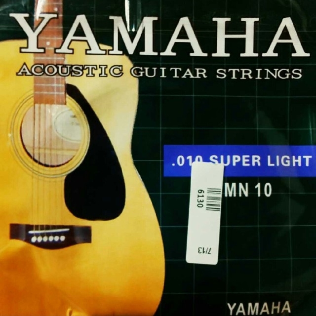 ヤマハ(ヤマハ)のYAMAHA アコースティックギター６弦セット 定価２０１０円 楽器のギター(弦)の商品写真