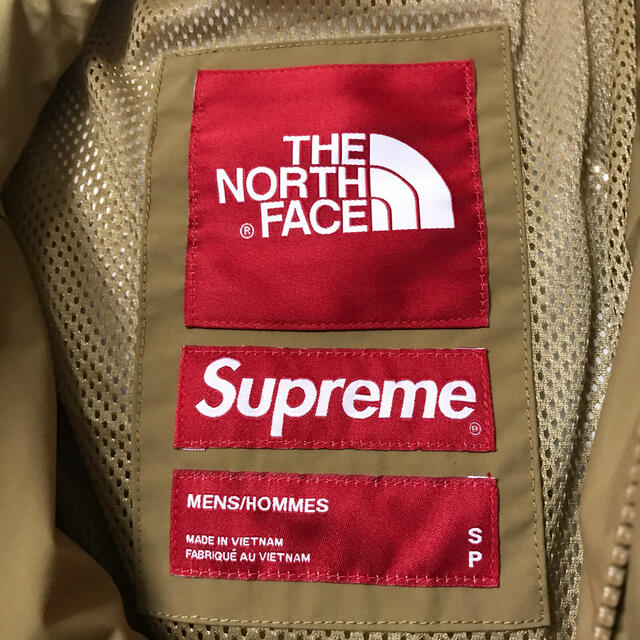 Supreme(シュプリーム)の20ss 新品 Supreme North Face Cargo Jacket メンズのジャケット/アウター(マウンテンパーカー)の商品写真