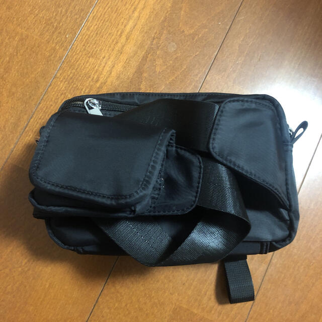 FEAR OF GOD(フィアオブゴッド)のmnml cross body bag ミニマル クロスボディバッグ メンズのバッグ(ショルダーバッグ)の商品写真