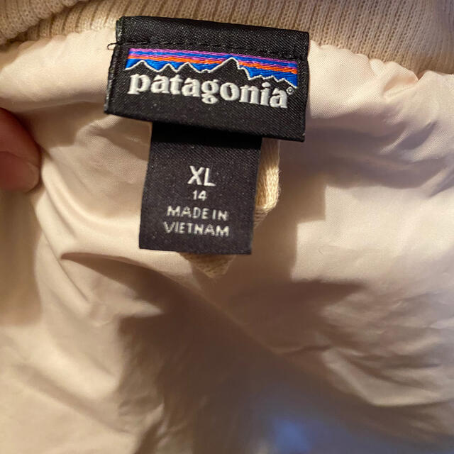 patagonia(パタゴニア)のお値下げ！パタゴニア　ガールズレトロXボマージャケット レディースのジャケット/アウター(ブルゾン)の商品写真