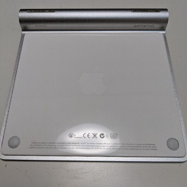 Mac (Apple)(マック)のアップル マジックトラックパッド Apple Magic Trackpad スマホ/家電/カメラのPC/タブレット(PC周辺機器)の商品写真