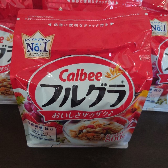 カルビー(カルビー)のカルビー　フルグラ　800g×6袋 食品/飲料/酒の食品(その他)の商品写真