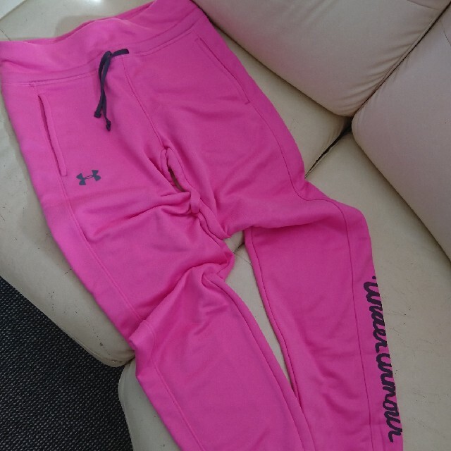 UNDER ARMOUR(アンダーアーマー)のUNDER ARMOUR パンツ キッズ/ベビー/マタニティのキッズ服女の子用(90cm~)(パンツ/スパッツ)の商品写真