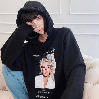 eimy Marilyn Monroe Butterfly Hoodieマリリン