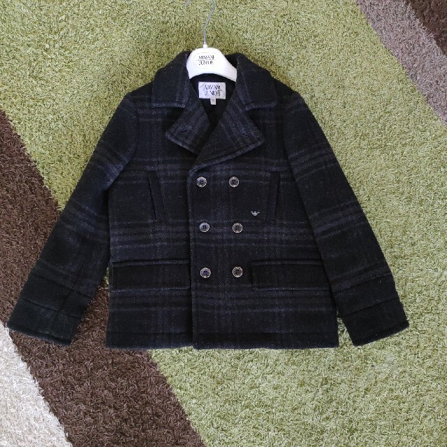 ARMANI JUNIOR(アルマーニ ジュニア)の専用ページ　アルマーニジュニア　コート112センチ キッズ/ベビー/マタニティのキッズ服男の子用(90cm~)(コート)の商品写真