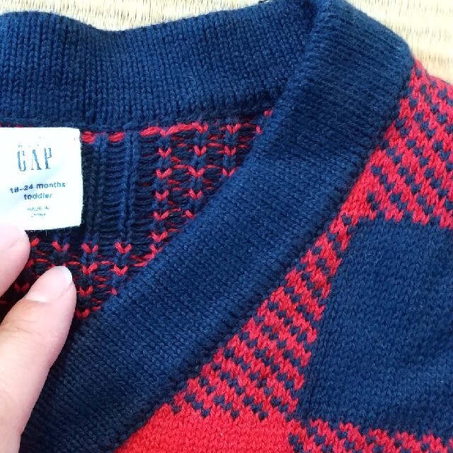 babyGAP(ベビーギャップ)のbabyGAP ブロックチェックカーディガン 90サイズ キッズ/ベビー/マタニティのキッズ服男の子用(90cm~)(カーディガン)の商品写真