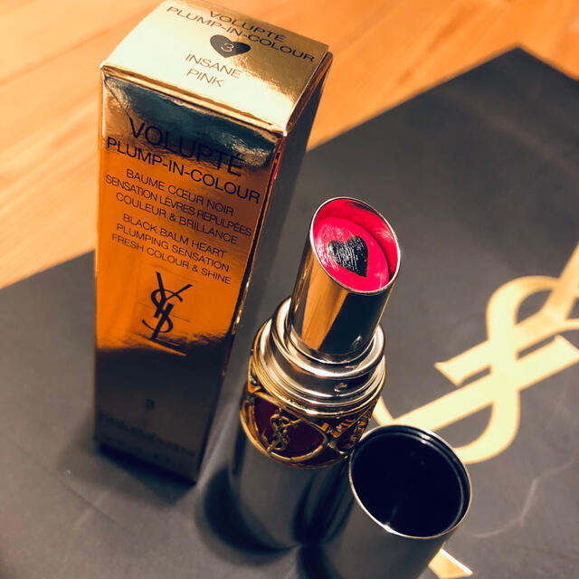 Yves Saint Laurent Beaute(イヴサンローランボーテ)の【極美品】YSL ヴォリュプテ プランプインカラーNo3 Insane pink コスメ/美容のベースメイク/化粧品(口紅)の商品写真