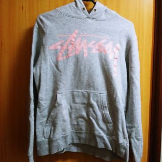 ステューシー(STUSSY)のSTUSSY　パーカー　Ｓ(パーカー)