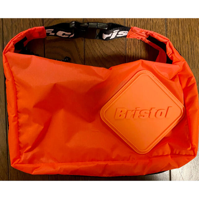 F.C.R.B.(エフシーアールビー)のEMBLEM 2 WAY SMALL SHOULDER BAG メンズのバッグ(ショルダーバッグ)の商品写真