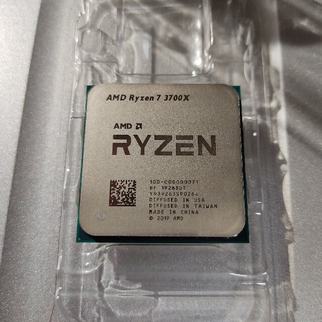 AMD Ryzen 7 3700X 8コア16スレッド SocketAM4