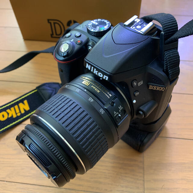 Nikon D3300 バッテリーグリップ レンズ 付き 1