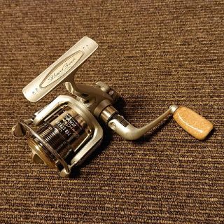 ダイワ(DAIWA)の超希少定価86,900円ダイワ シルバークリークZ SC-Z 2004C エリア(リール)