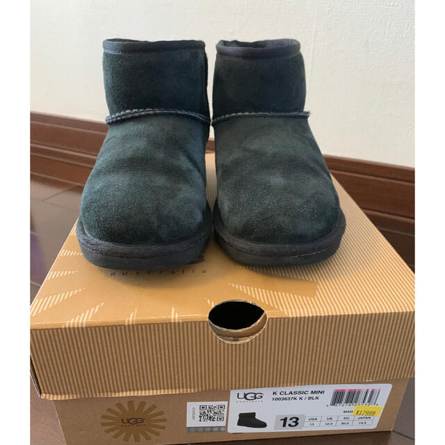 UGG(アグ)のUGG K CLASSIC MINI  アグキッズ　クラッシックミニ19.5㎝ キッズ/ベビー/マタニティのキッズ靴/シューズ(15cm~)(ブーツ)の商品写真