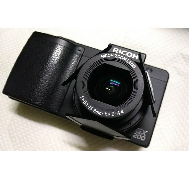 コンパクトデジタルカメラRICOH GX200 デジタルカメラ