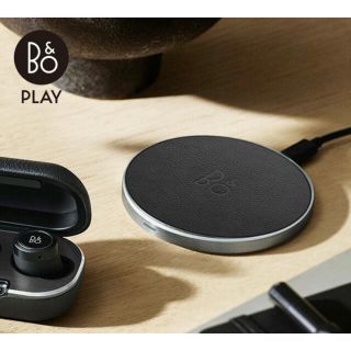 ボーズ(BOSE)の【まっし〜様専用】B&O charging Pad 充電器(バッテリー/充電器)