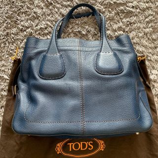 トッズ(TOD'S)の美品　TOD’S  ネイビー　革トートバッグ(トートバッグ)