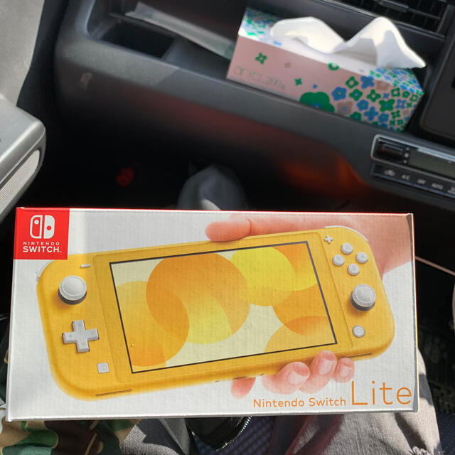 Nintendo Switch Lite イエロー