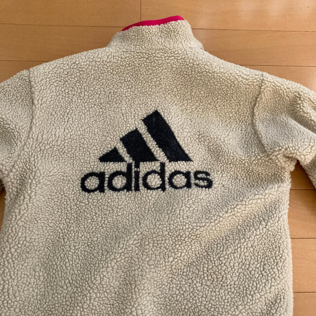 adidas(アディダス)のアディダス　上着　120 キッズ/ベビー/マタニティのキッズ服男の子用(90cm~)(ジャケット/上着)の商品写真