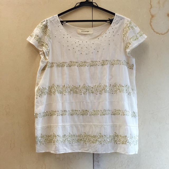 Jewel Changes(ジュエルチェンジズ)のjewel changes 刺繍ブラウス レディースのトップス(Tシャツ(半袖/袖なし))の商品写真