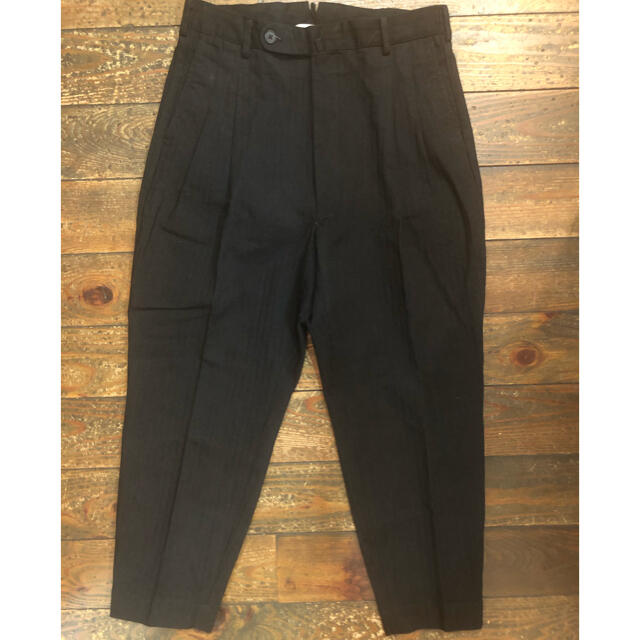 COMOLI(コモリ)のyokosakamoto TAPERED TROUSERS メンズのパンツ(スラックス)の商品写真