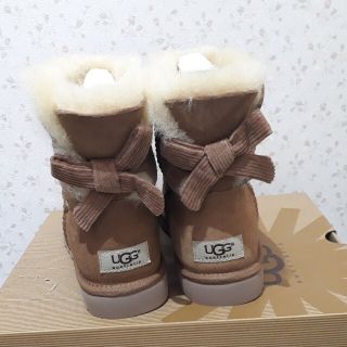 新品????????UGG アグ ミニベイリーボウ コーデュロイ