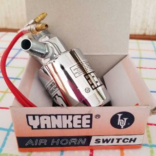 最終値下げ   AIR HORN  SWITCH  24V(トラック・バス用品)