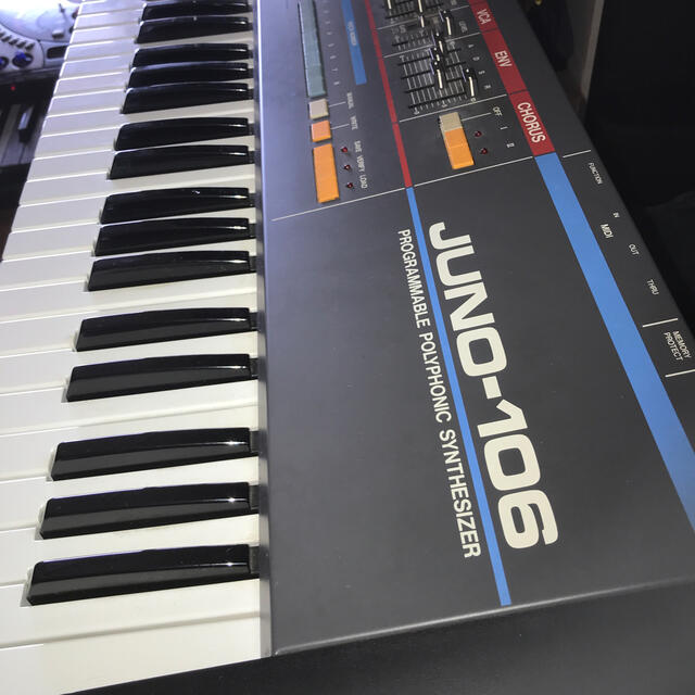 流行に JUNO-106 - Roland シンセサイザー Roland キーボード/シンセサイザー 流行に JUNO-106 - Roland シンセサイザー Roland キーボード/シンセサイザー