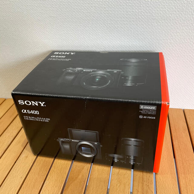 SONY(ソニー)の【専用】α6400本体＋SONY E PZ16-50F3.5-5.6OSS スマホ/家電/カメラのカメラ(ミラーレス一眼)の商品写真