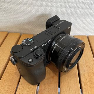 ソニー(SONY)の【専用】α6400本体＋SONY E PZ16-50F3.5-5.6OSS(ミラーレス一眼)