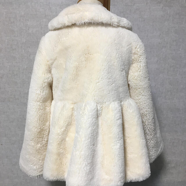 MAJOLICA MAJORCA(マジョリカマジョルカ)のファーコート　120cm キッズ/ベビー/マタニティのキッズ服女の子用(90cm~)(ジャケット/上着)の商品写真