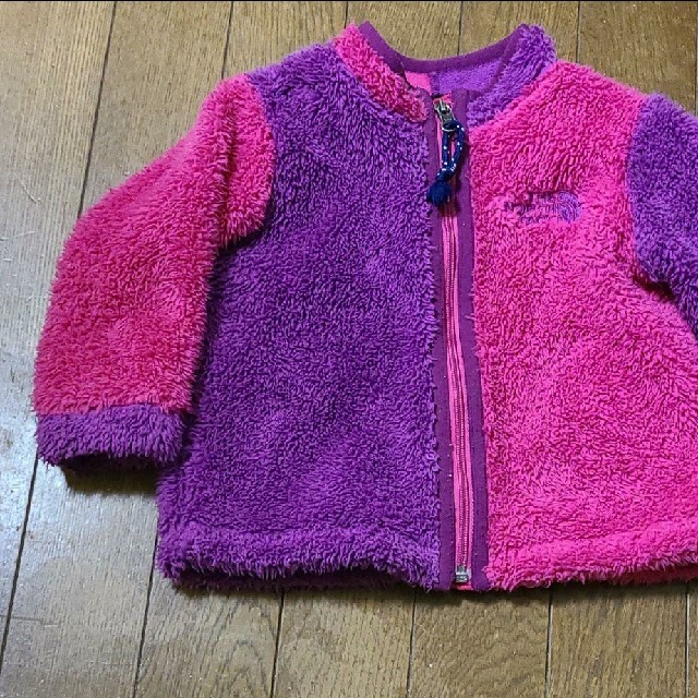 THE NORTH FACE(ザノースフェイス)のノースフェイス・フリース・パーカー キッズ/ベビー/マタニティのベビー服(~85cm)(ジャケット/コート)の商品写真