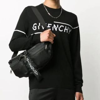 ジバンシィ(GIVENCHY)の新品未使用！送料込み★GIVENCHY★SPLIT セーター(ニット/セーター)