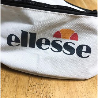 エレッセ(ellesse)のエレッセ　ellesse schoolbag ウエストポーチ　バック　(ウエストポーチ)