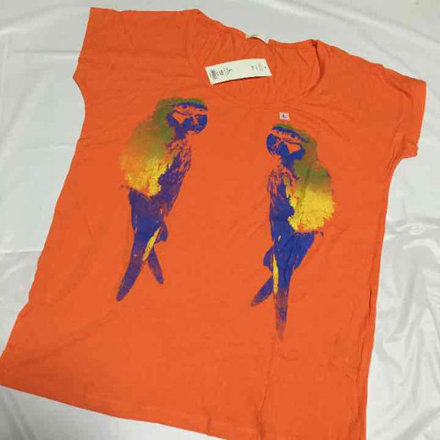 GU(ジーユー)の新品 GU グラフィックT オウム L レディースのトップス(Tシャツ(半袖/袖なし))の商品写真