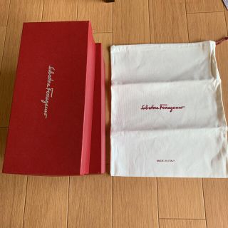 サルヴァトーレフェラガモ(Salvatore Ferragamo)の靴箱（フェラガモ：女性用）靴袋(ショップ袋)