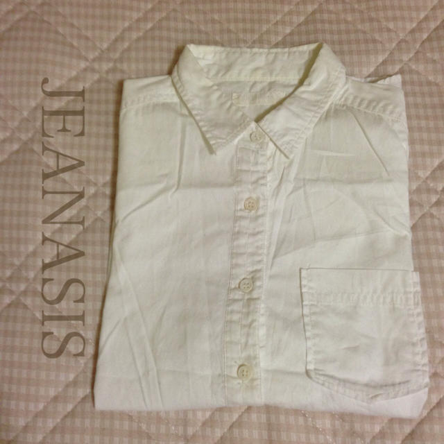 JEANASIS(ジーナシス)の白 シャツ レディースのトップス(シャツ/ブラウス(長袖/七分))の商品写真