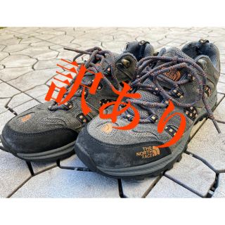 ザノースフェイス(THE NORTH FACE)のTHE NORTH FACE 人気のグレー マウンテンスニーカー25.5cm(スニーカー)