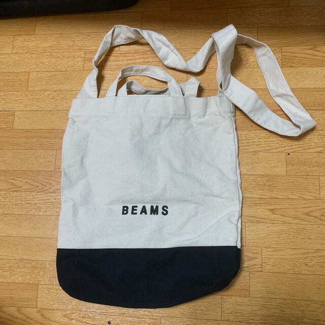 BEAMS(ビームス)のリヴァイ　トートバッグ エンタメ/ホビーのおもちゃ/ぬいぐるみ(キャラクターグッズ)の商品写真