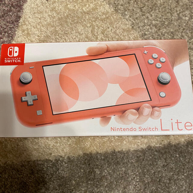 Nintendo Switch(ニンテンドースイッチ)の新品未開封 Nintendo Switch Lite コーラル 本体 エンタメ/ホビーのゲームソフト/ゲーム機本体(携帯用ゲーム機本体)の商品写真