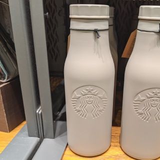 スターバックスコーヒー(Starbucks Coffee)のスターバックス◆ステンレスロゴボトル◆マットグレージュ◆オータム2020(タンブラー)