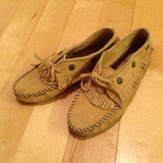 ミネトンカ(Minnetonka)のミネトンカMINNETONKA フリンジ(ローファー/革靴)