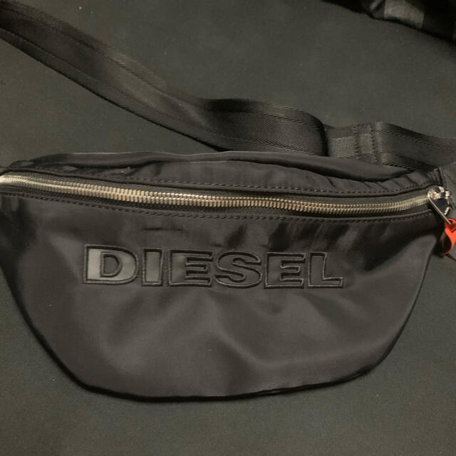DIESEL(ディーゼル)のDIESEL ショルダーバッグ　2日間限定値下げ メンズのバッグ(ショルダーバッグ)の商品写真