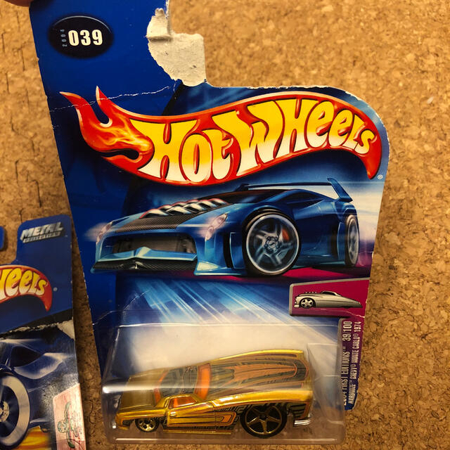 専用！！hot wheels ミニカー 2点セット エンタメ/ホビーのおもちゃ/ぬいぐるみ(ミニカー)の商品写真