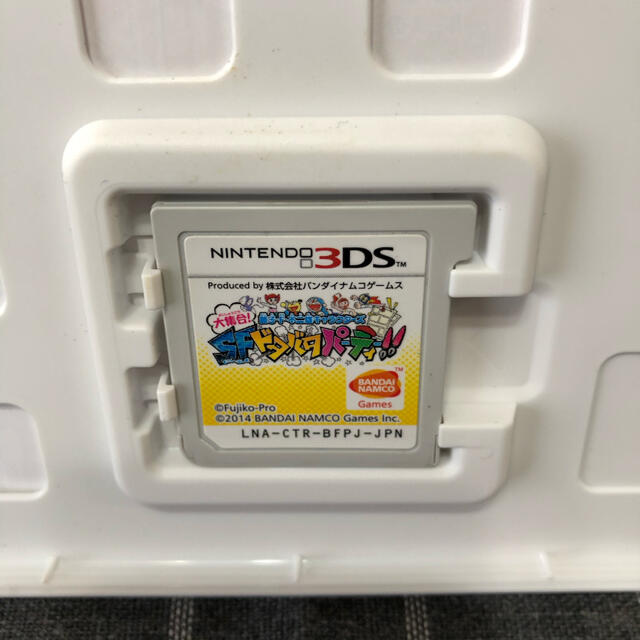 BANDAI(バンダイ)の藤子・F・不二雄キャラクターズ 大集合！ SFドタバタパーティー!! 3DS エンタメ/ホビーのゲームソフト/ゲーム機本体(携帯用ゲームソフト)の商品写真