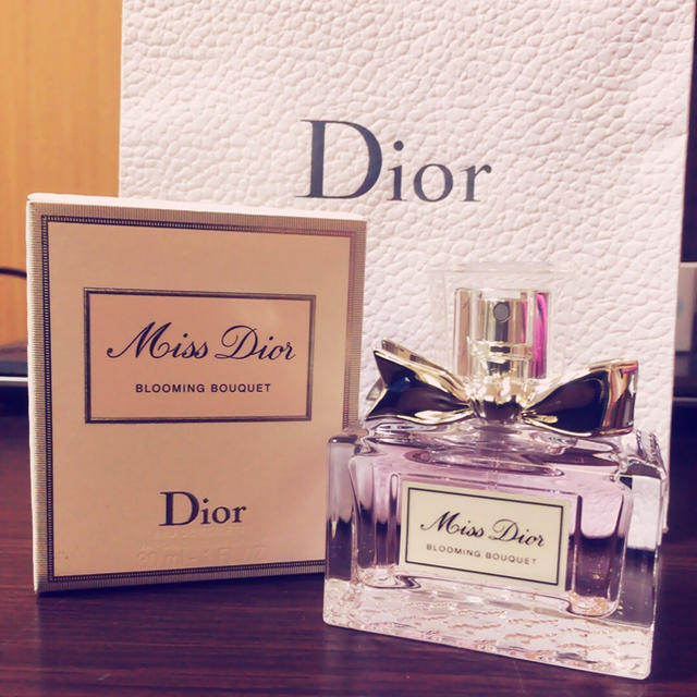 Christian Dior(クリスチャンディオール)のミスディオール ブルーミングブーケ♡ コスメ/美容の香水(香水(女性用))の商品写真