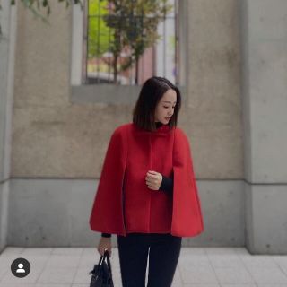 専用★akiki 今期完売品 ケープコート 赤 ポンチョ